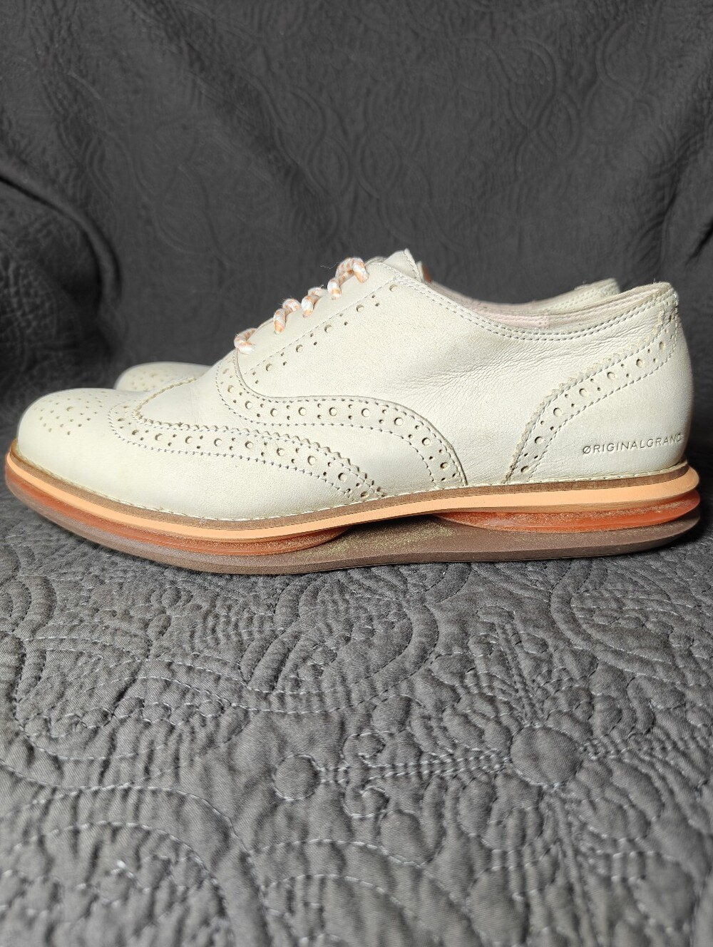 Cole Haan Women's ØriginalGrand Energy Twin Oxford Cream Lace Up Leather Shoe 6B